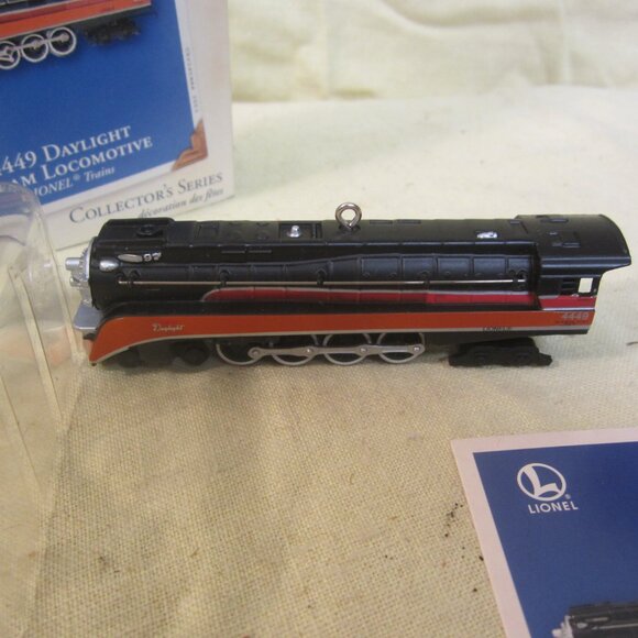 2003 HALLMARK KEEPSAKE, 4449 DAYLIGHT STEAM LOCOMOTIVE ORNAMENT - Picture 2 of 9